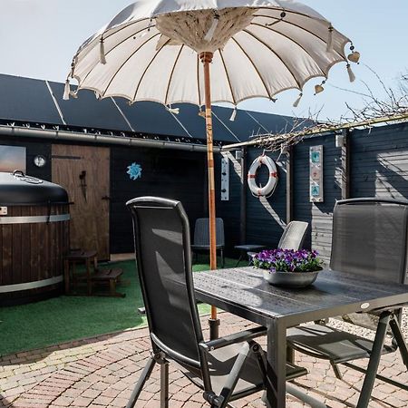 Strandhuis De Zeeparel Met Hottub Petten Zewnętrze zdjęcie